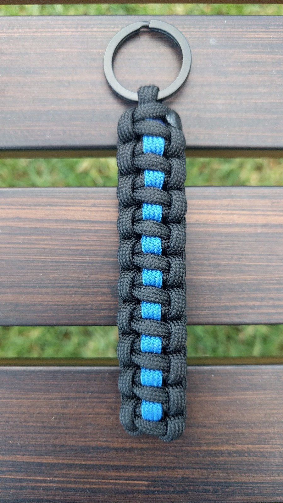Paracord Keychain w Keyring (“Thin Blue Line”)