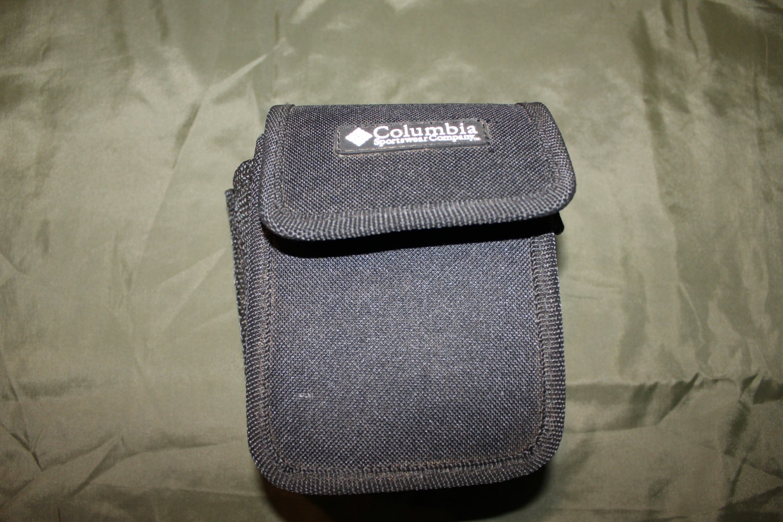 Columbia Binocular Set with Case And Flask No Box