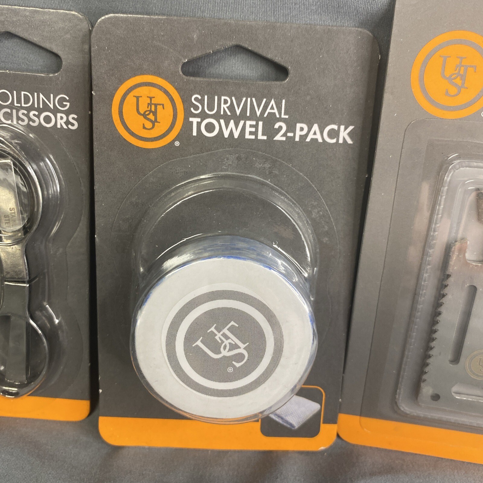 UST Survival Lot Card Towel (2-pack) & Folding Scissors