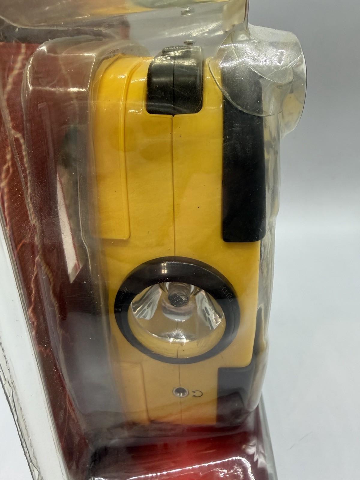 Maximo Emergency Power Generator Weather Band Radio Yellow New Sealed