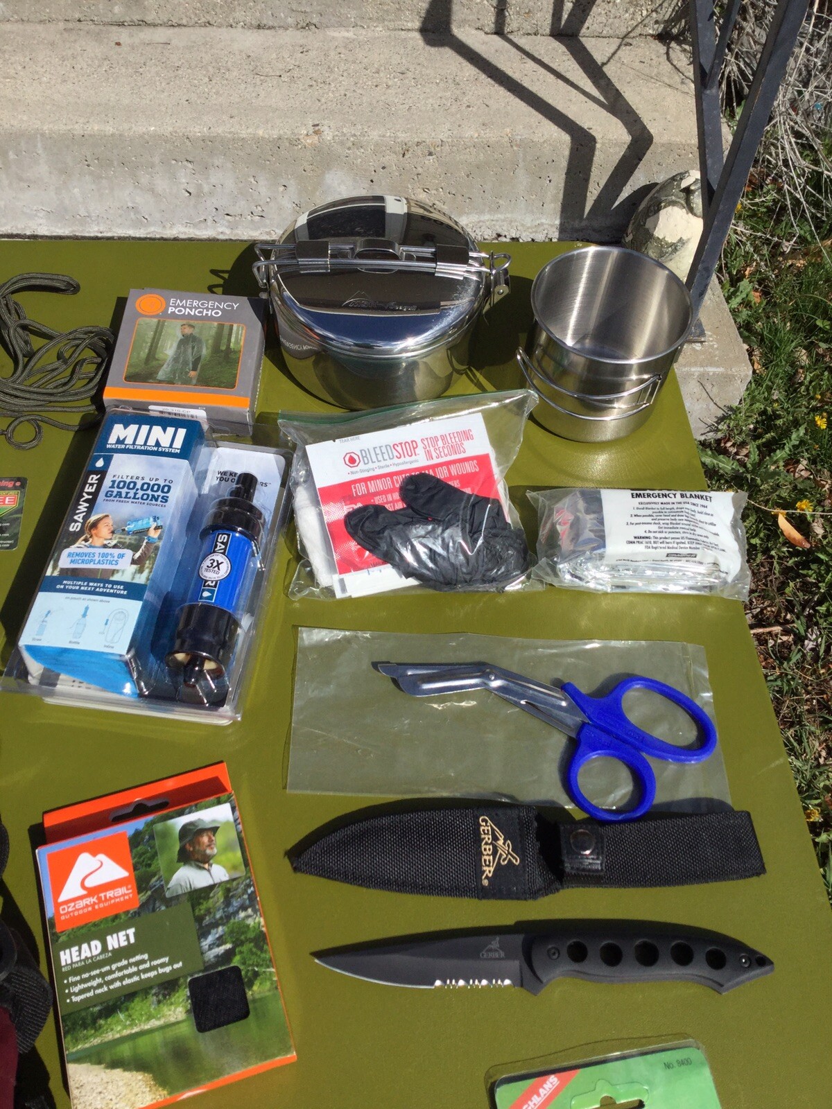 SURVIVAL KIT BUG OUT BAG EMERGENCY BACKPACK FIRST AID DISASTER PREPAREDNESS EMT