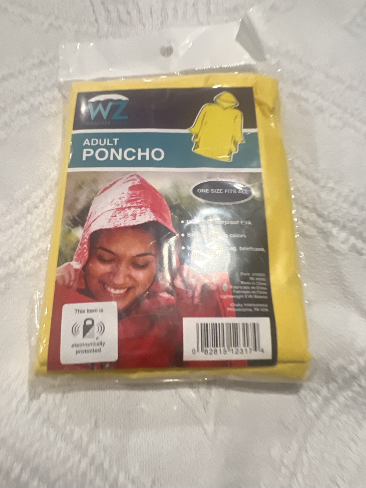 Weather Zone One Size Fits All Yellow Adult Poncho FAST SHIPPING NEW SEALED