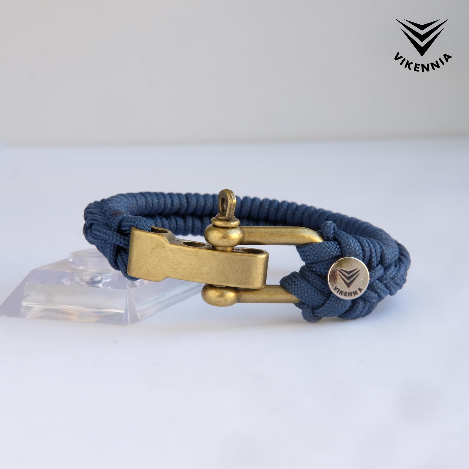 Minimalist Paracord Bracelet for Men with D Ring Shackle Buckle Adjustable – …