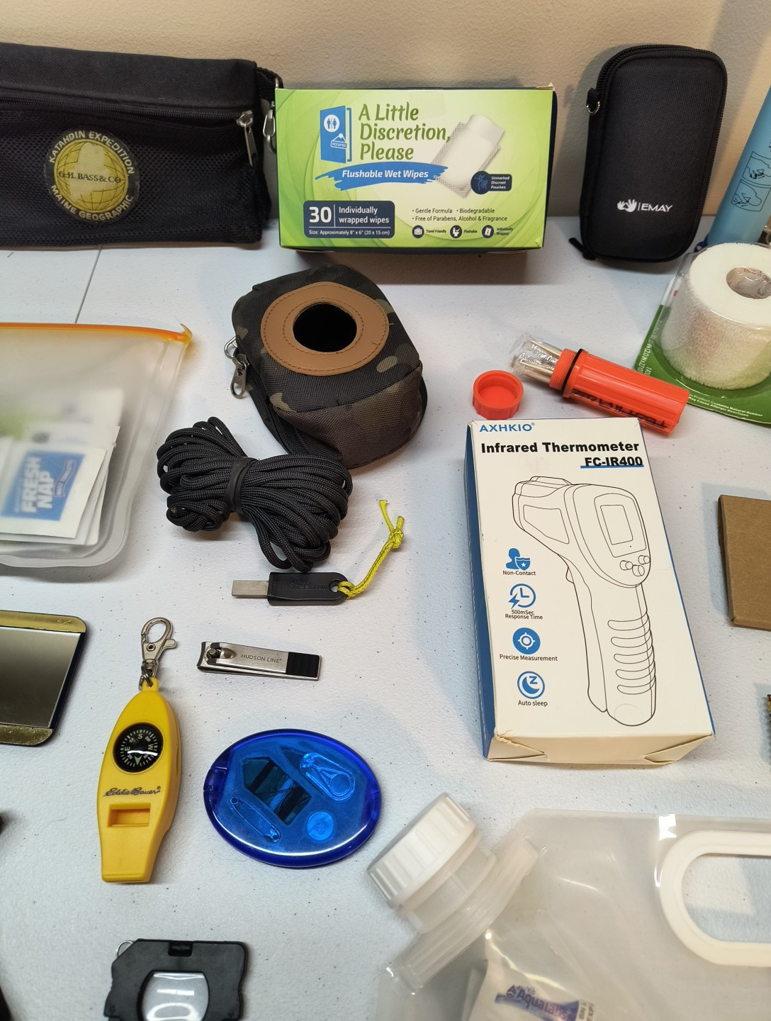 Emergency Survival Kit Camping Bug Out Medical DIY Disaster Relief Prepper PICS!