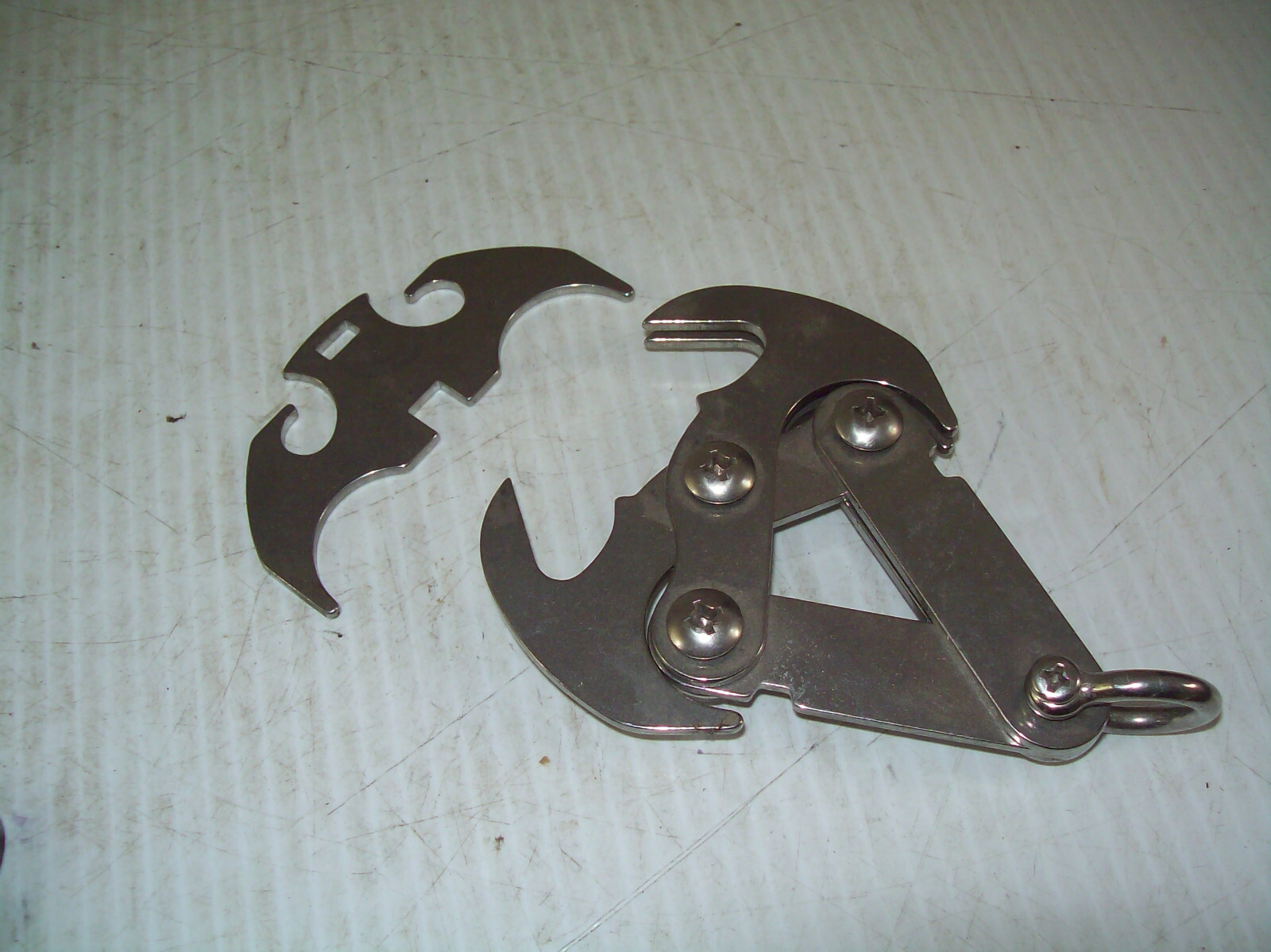 Stealth Angel Steel Grapple Outdoor Survival Camping Boating Hook in VGUC