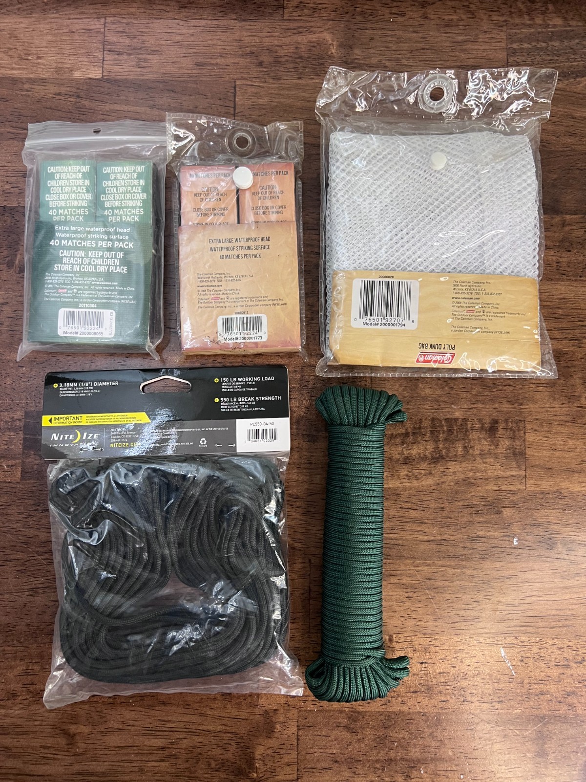 Colman Survival kit Gear Water Proof Matches Paracord