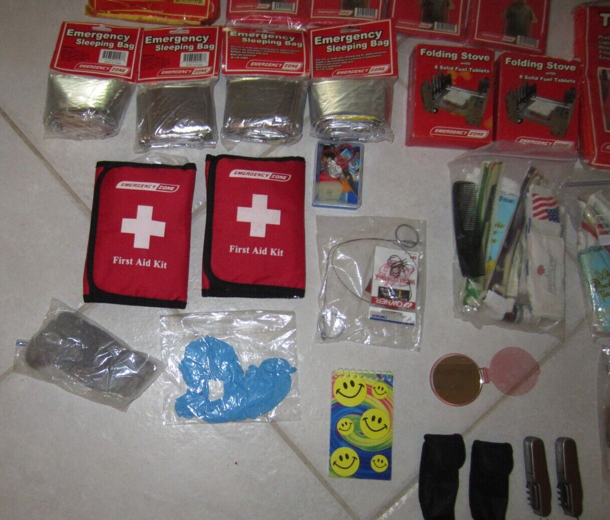 LARGE SURVIVAL KIT LOT HIKING KIT LOT HURRICANE KIT VARIOUS 40 PIECE AS PICTURED