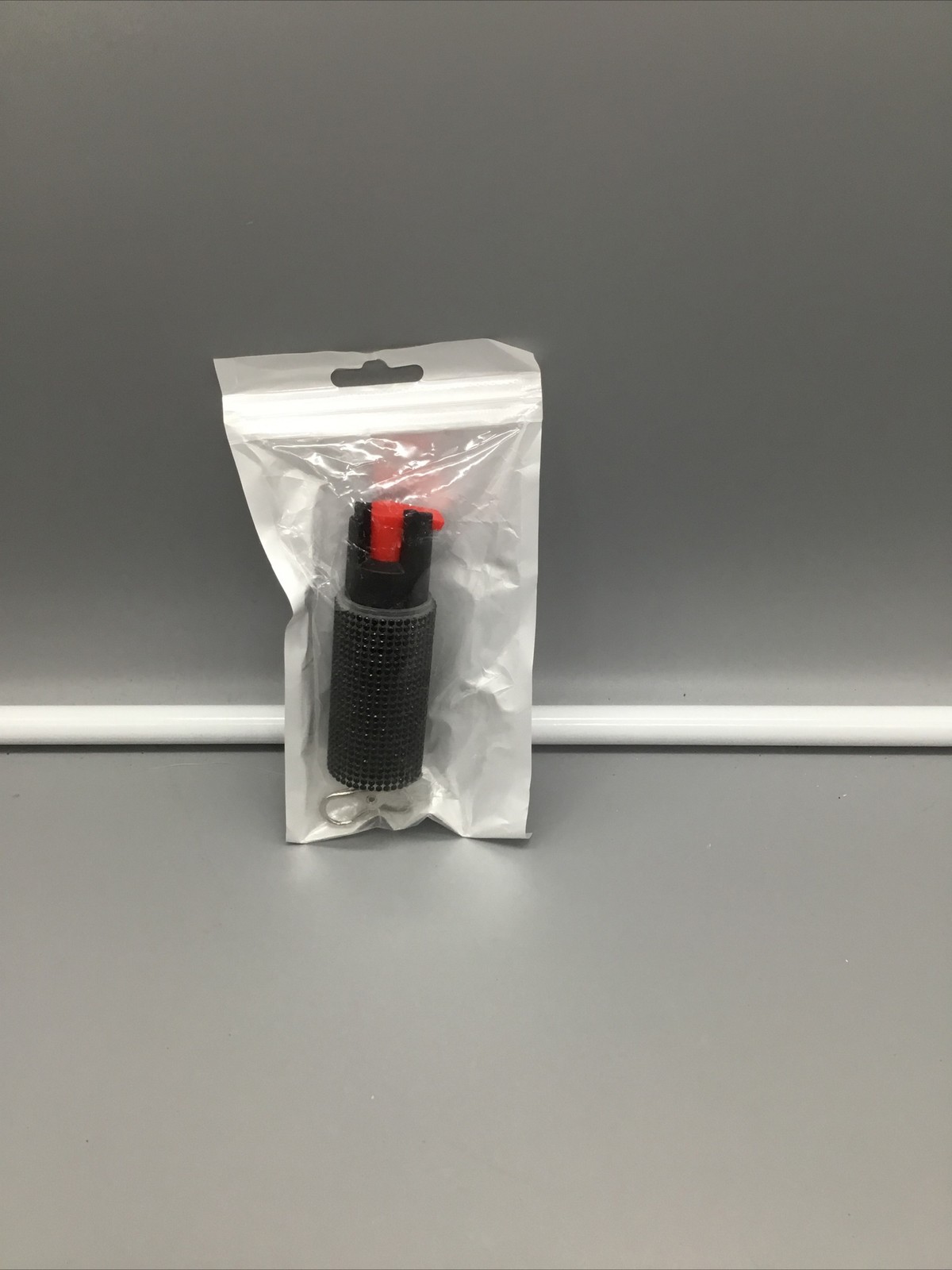 (1) Sparkling Diamond Pepper Spray Self-Defense Safety Spray w/ Keychain (Black)