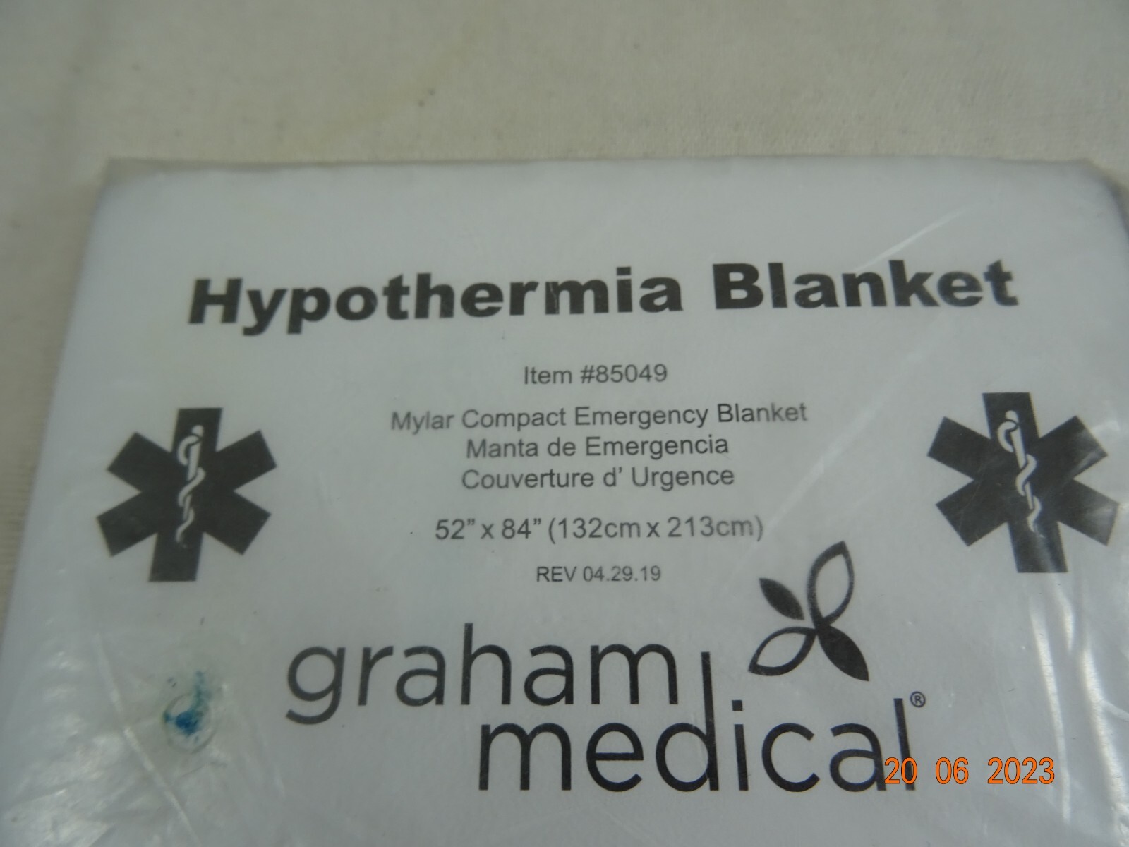 Hypothermia Blanket Mylar NEW 52″ x 84″ (132cm x 213cm)