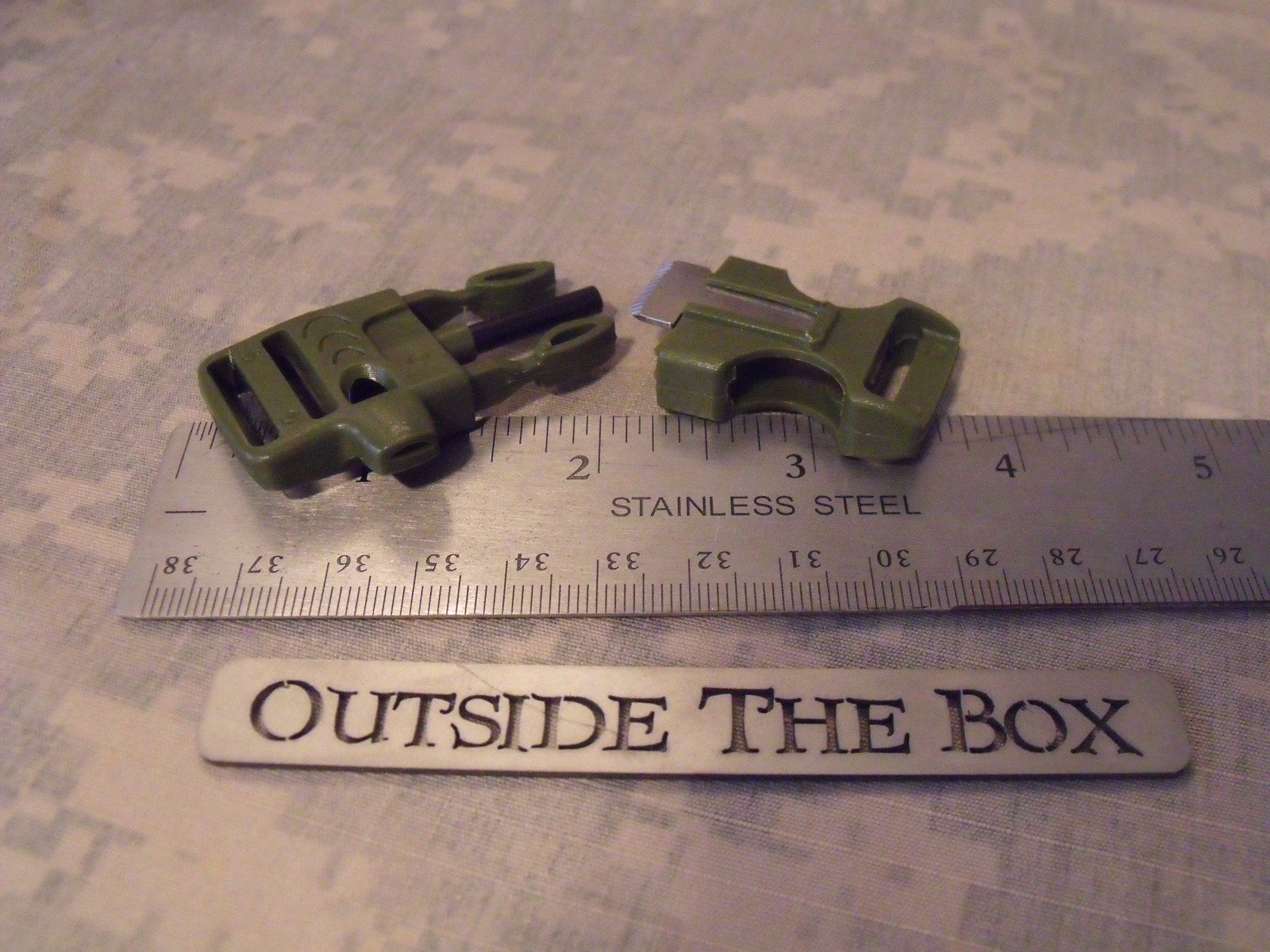 (1) 3/4″ Side Release Buckle w/Whistle & Fire Starter, BLACK, Straight