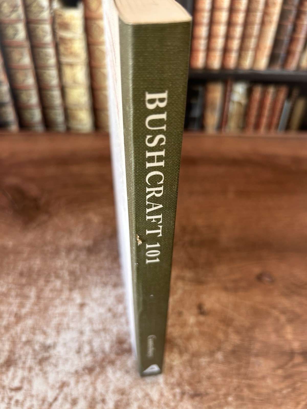 BUSHCRAFT 101 by Dave Canterbury Wilderness Survival Book 2014 Field Guide