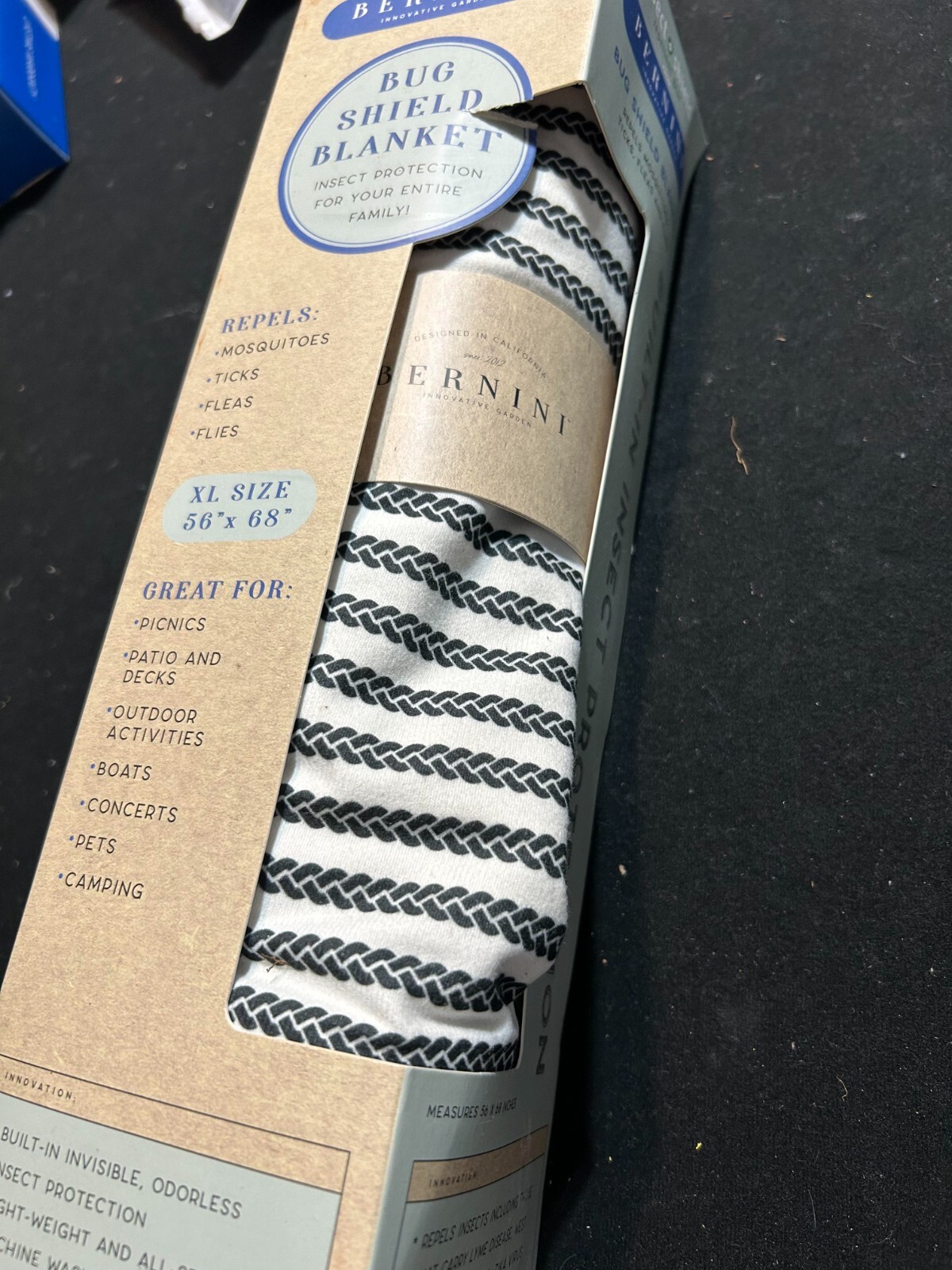 BERNINI Outdoor Bug Shield Blanket: Striped Polyester, Ideal for Camping & Beach