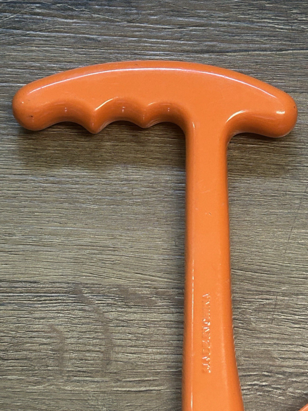 Quick-Cut Seat Belt Cutter Rescue Tool V-Shaped Razor Sharp Max Colonial Cutlery