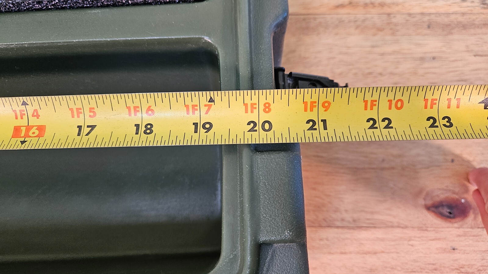 Military Plastic Weather Proof Hard Case 22x21x7 Hinged Lid Hardigg Pelican