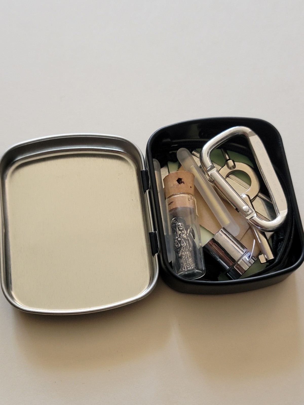 Micro Survival EDC Kit / Not Ed’s Manifesto Or Sneakreaper Industries