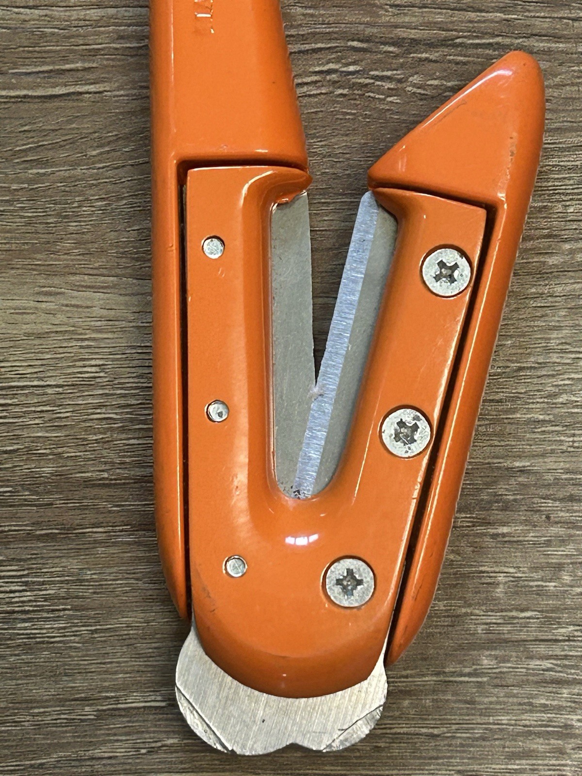 Quick-Cut Seat Belt Cutter Rescue Tool V-Shaped Razor Sharp Max Colonial Cutlery