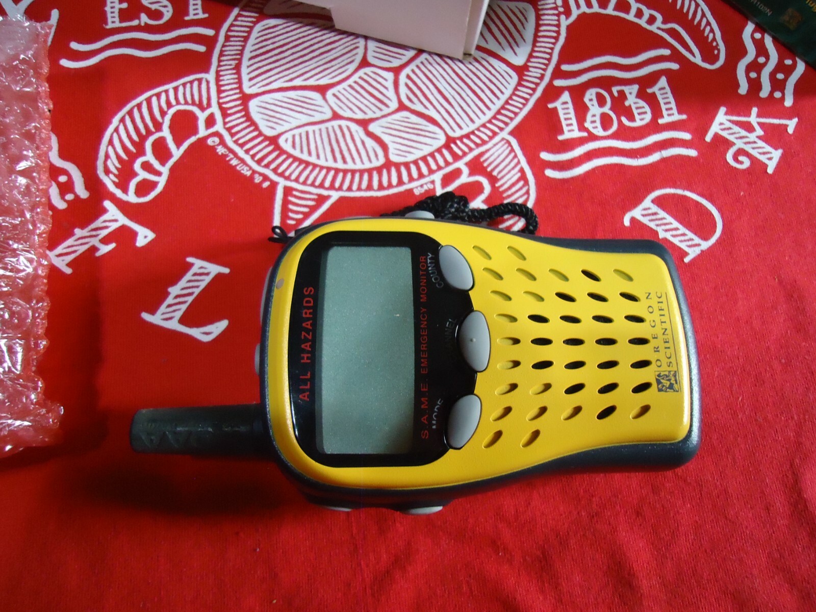 OREGON SCIENTIFIC MODEL WR102N ALL HAZARDS WEATHER RADIO AUTOMATIC S.A.M.E. ALER