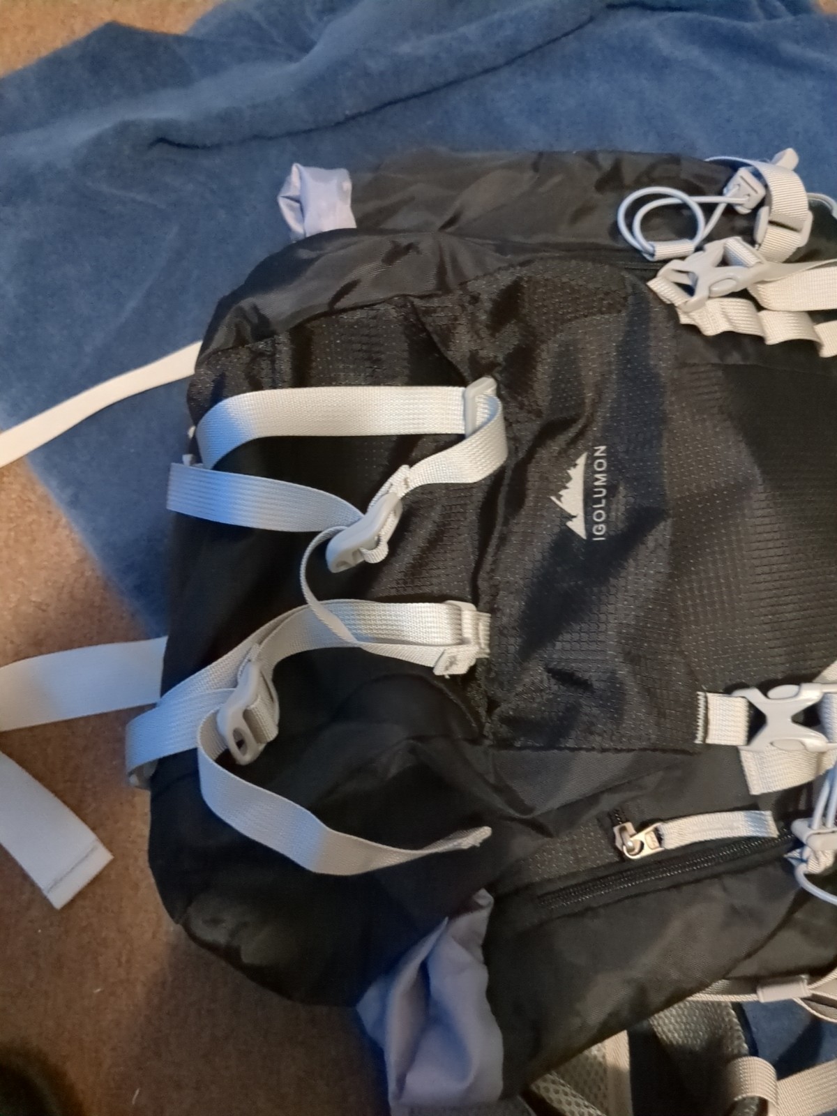 Camping Backpack Descent Size Minimal Signs Of Use Very Easy To Use.