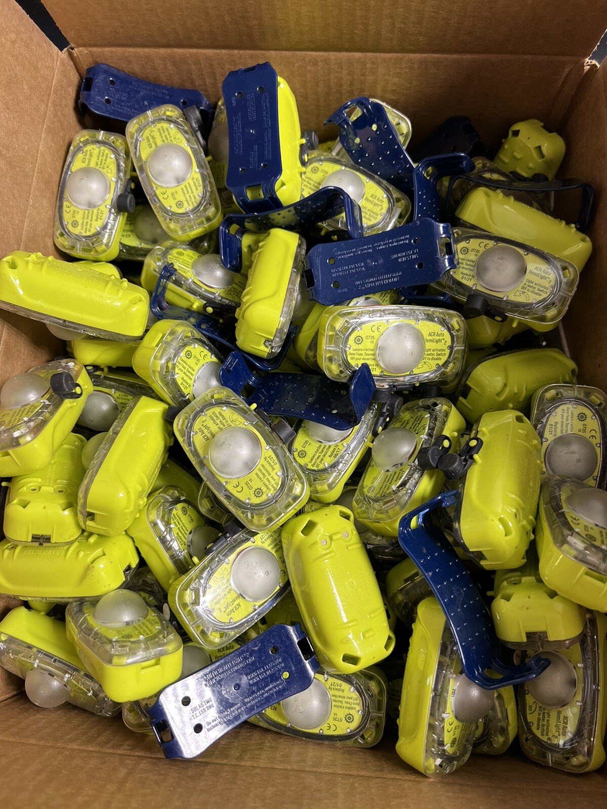 (QTY: 1) ACR Auto HemiLight 2 Survival Led Light, Attach To Lifejacket **Tested*