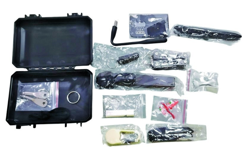 Dispatch Black Case 11-in-1 Compact Survival Multi-Tool Kit