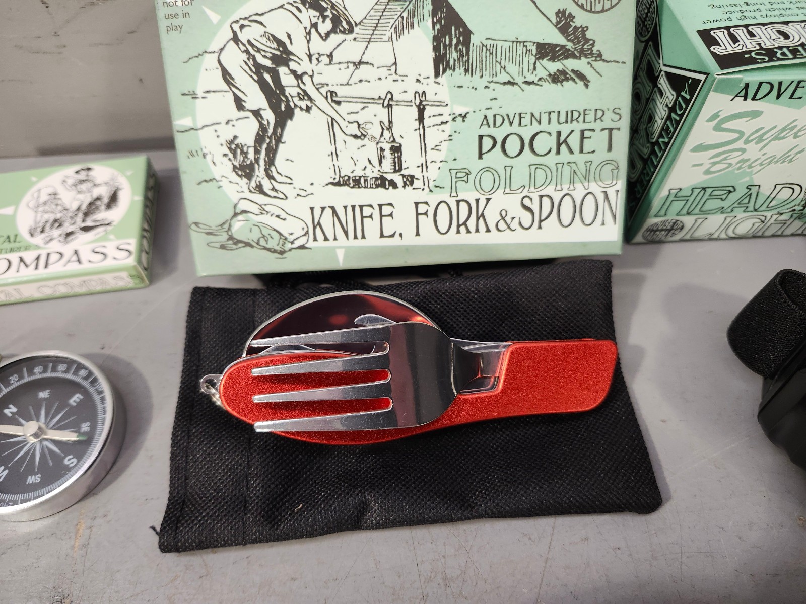 House of Marbles Adventurer’s Pocket Folding Cutlery Set – Head Light – Compass