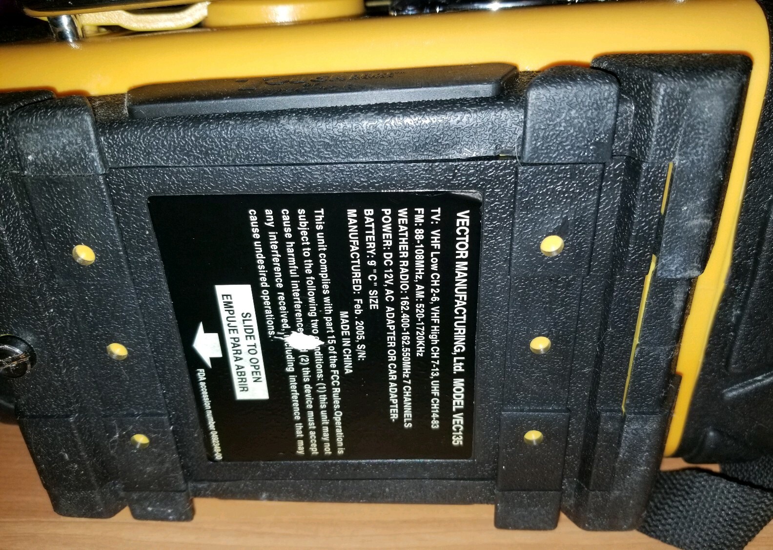 VECTOR TOUGHBRITE Storm Tracker NOAA Weather Alert AM-FM Radio Lantern TV VEC135