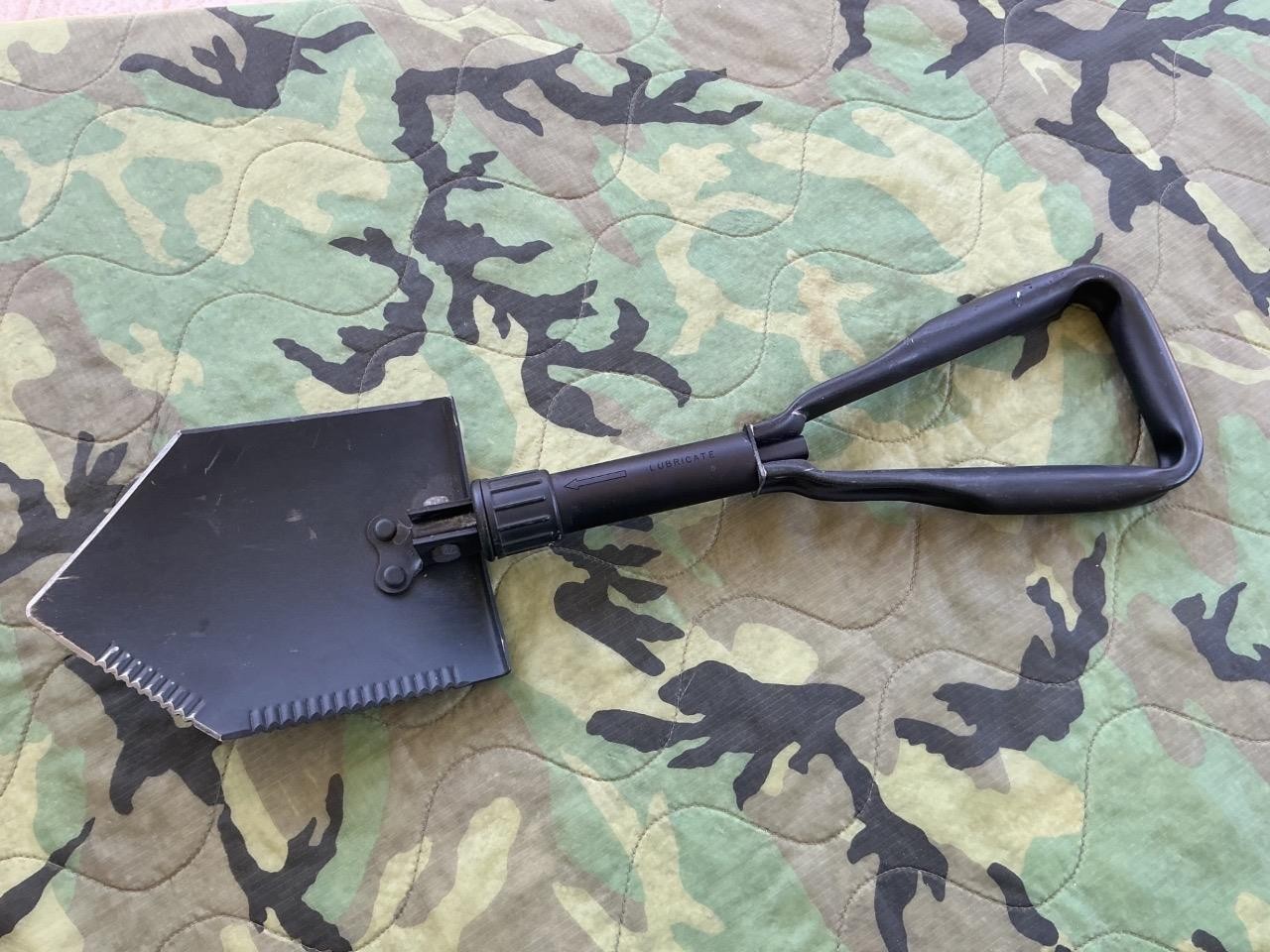 2011 Army Military Surplus Entrenching E Tool Shovel & Multicam Pouch Carrier GI