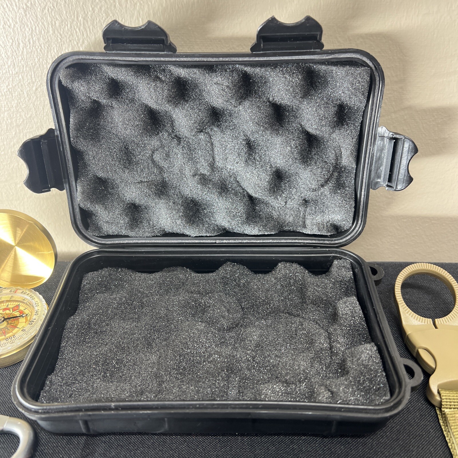 Outdoor Equipment Adventure Survival Kit Multifunctional First Aid Box Emergency