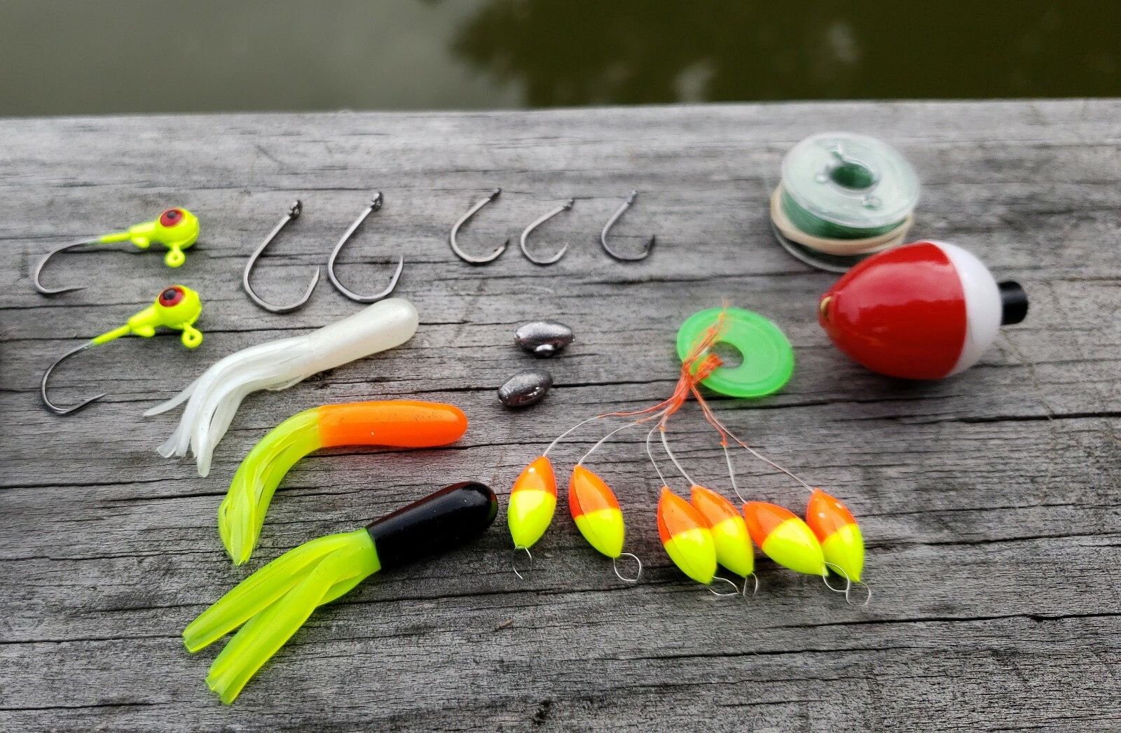 EMERGENCY POCKET REEL SURVIVAL FISHING KIT CAMPING BUG OUT BAG
