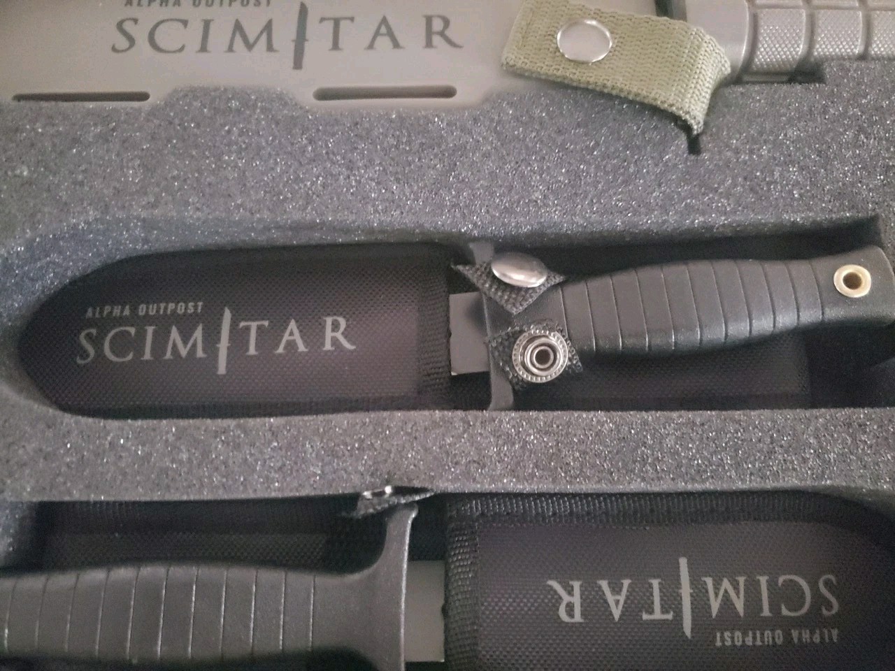 Alpha Outpost Scimitar Amazon Knife Set NIB!!