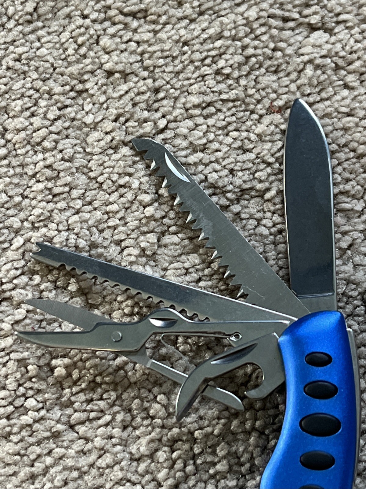 NEW Eachway All-In-1 Mini Survival Equipment Tool Kit BLACK BLUE