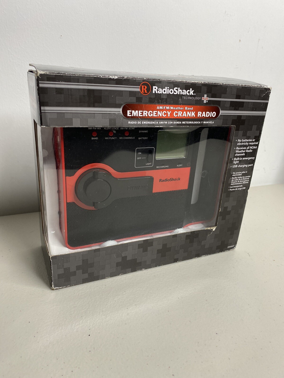 Emergency CRANK RADIO – AM/FM/WEATHER – BUILT IN LIGHT – USB CHARGING PORT NEW