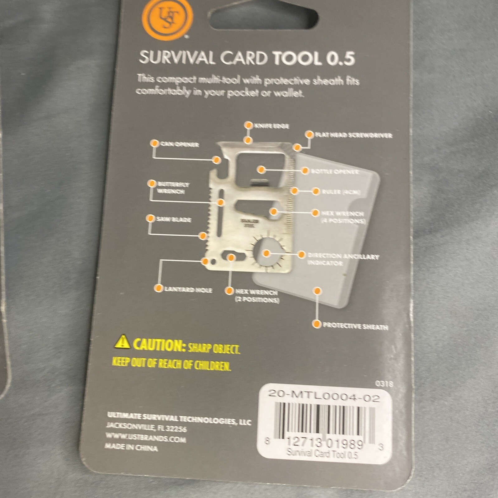 UST Survival Lot Card Towel (2-pack) & Folding Scissors