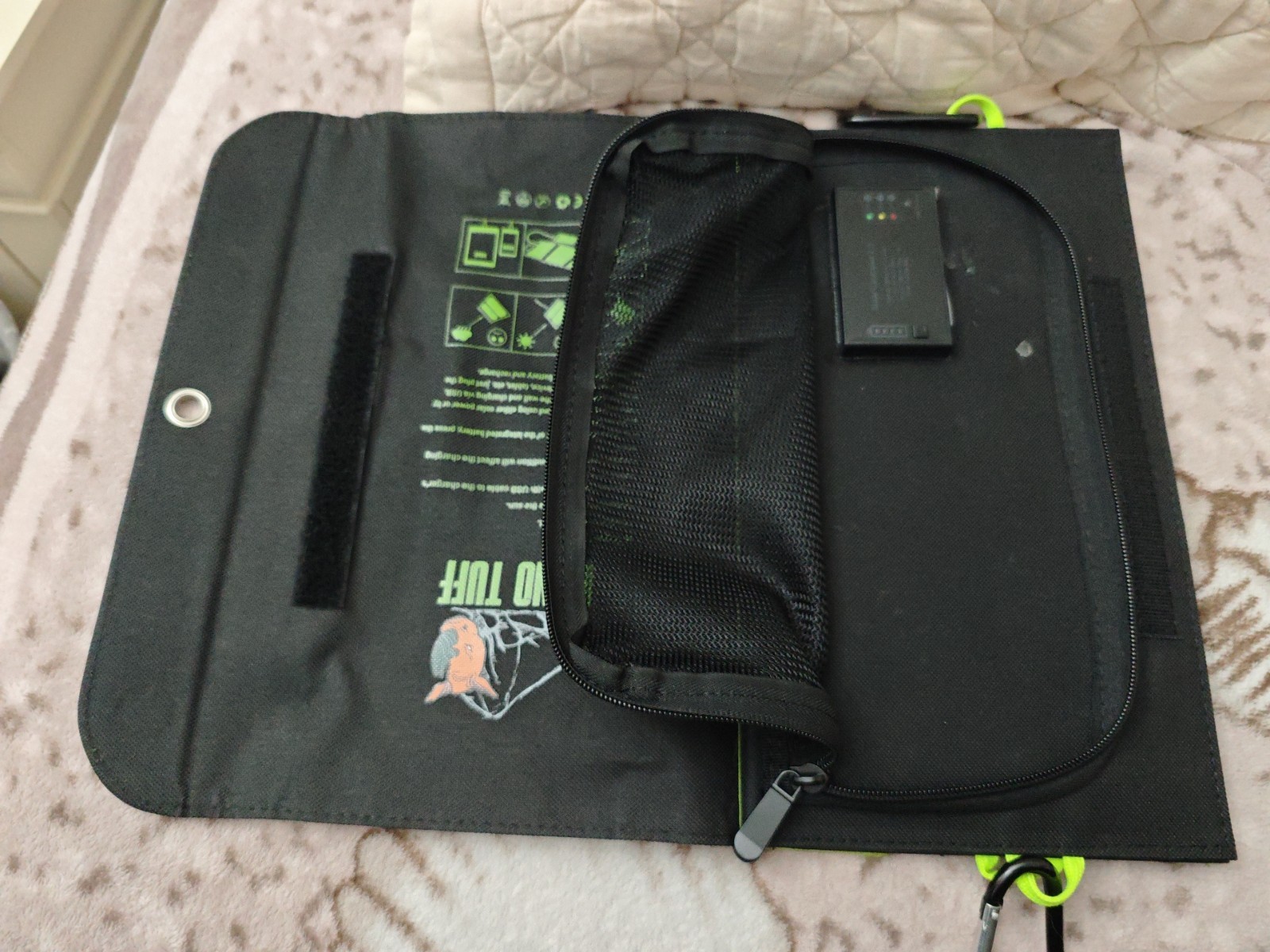 Ryno Tuff Portable Solar Compact Charger For Outdoors Working Tested