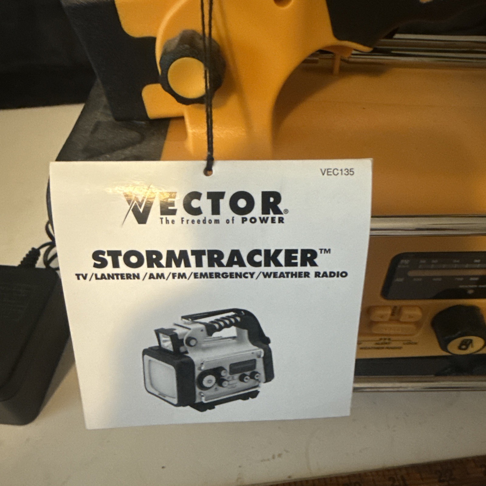 Storm Tracker Vector Toughbrite NOAA Weather Alert AM-FM Radio Lantern TV