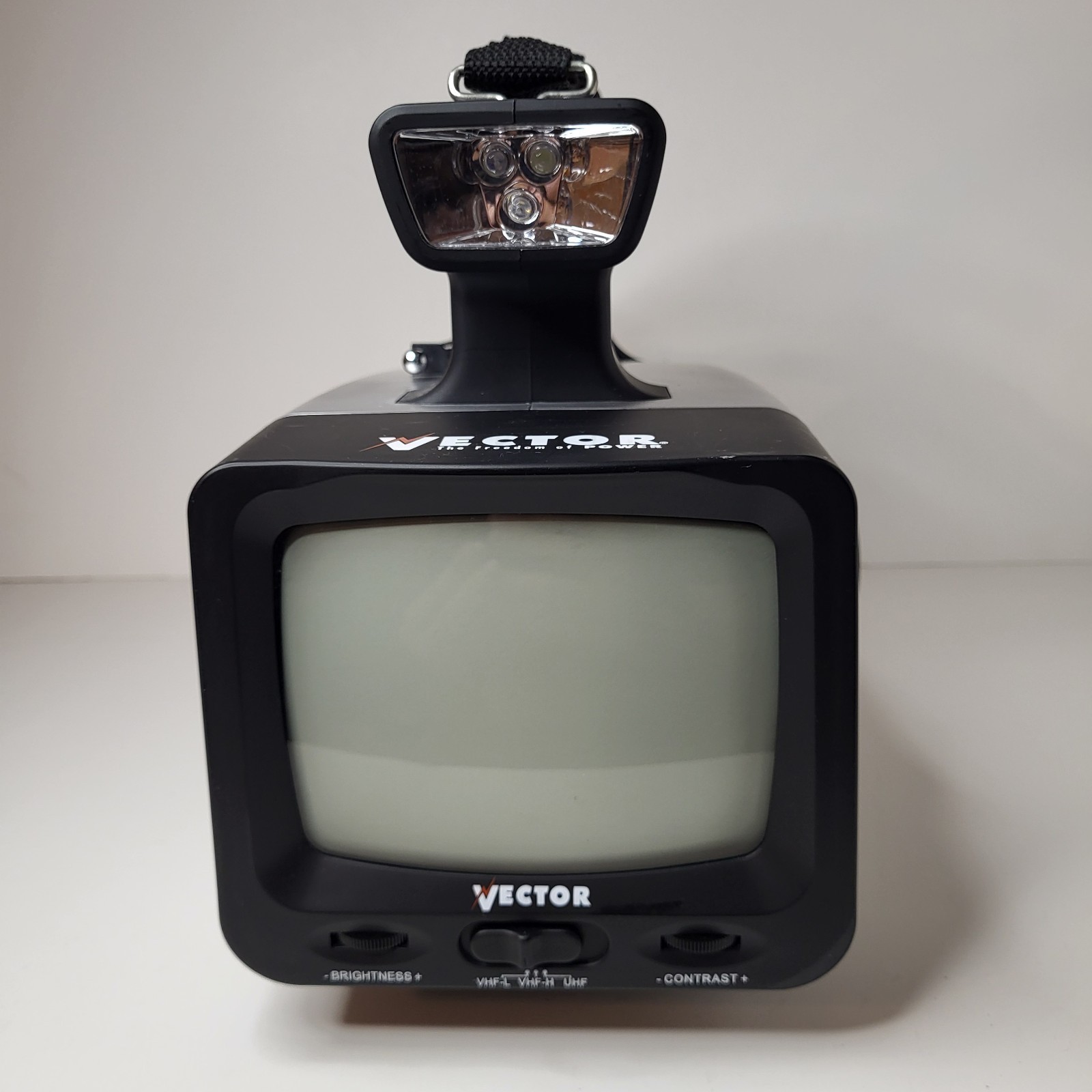 Vector Stormtracker Elite WC300DSV – Weather Radio & Lantern – No Cords – Tested