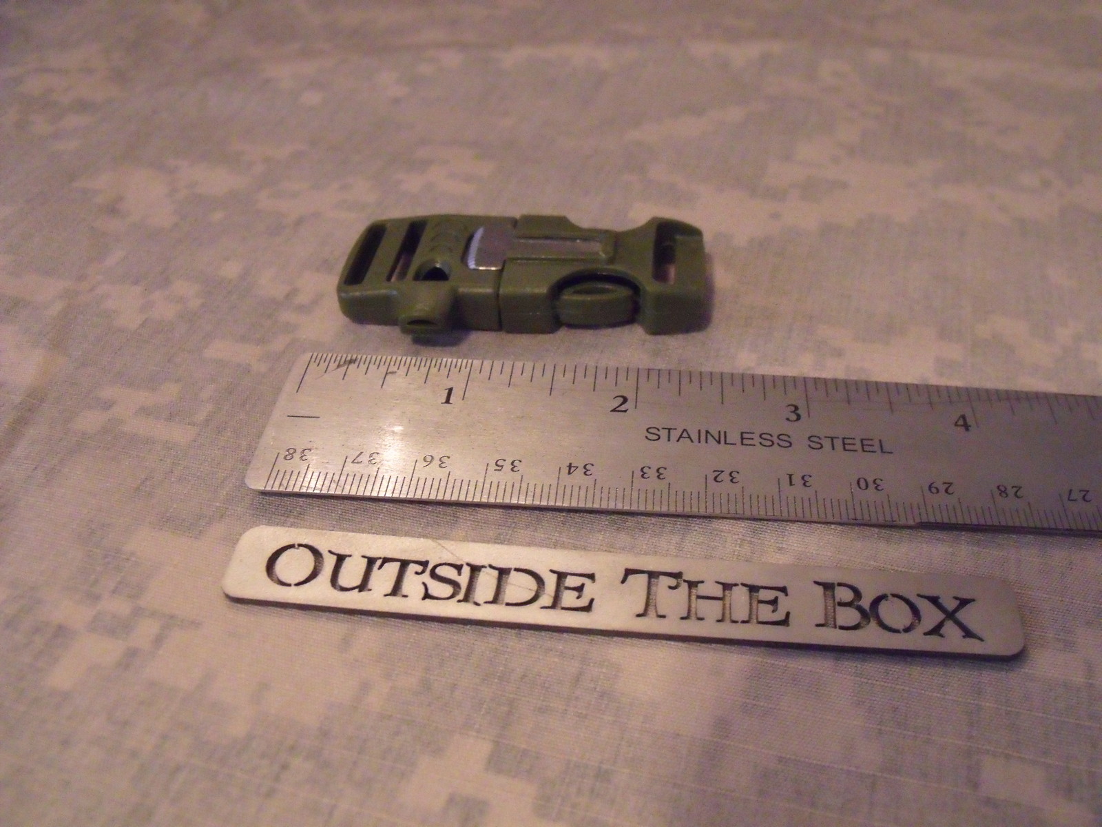 (1) 3/4″ Side Release Buckle w/Whistle & Fire Starter, BLACK, Straight