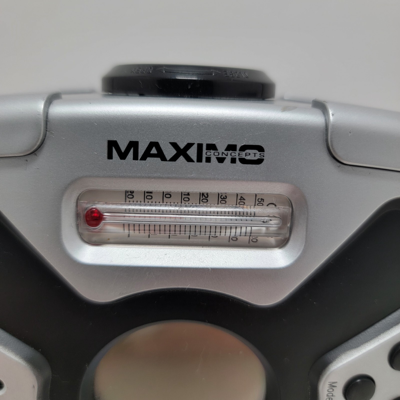 Maximo Emergency hand crank 7 Channel Weather Band Radio w/ Compass Silver