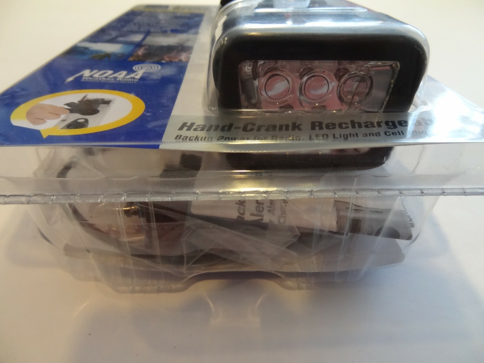 Stormtracker Weather Alert Radio/Flashlight Vector AM/FM LED Phone Charger NIB