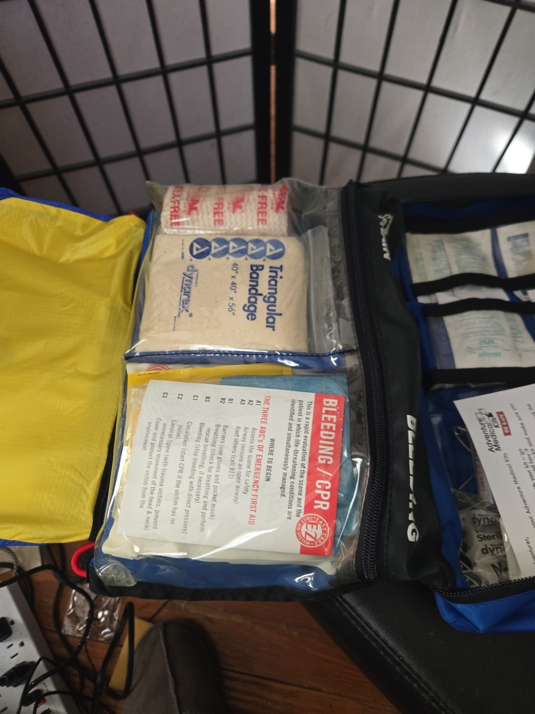 ADVENTURE MEDICAL KITS MOUNTAIN SERIES COMPREHENSIVE MEDICAL KIT, SEALED ITEMS