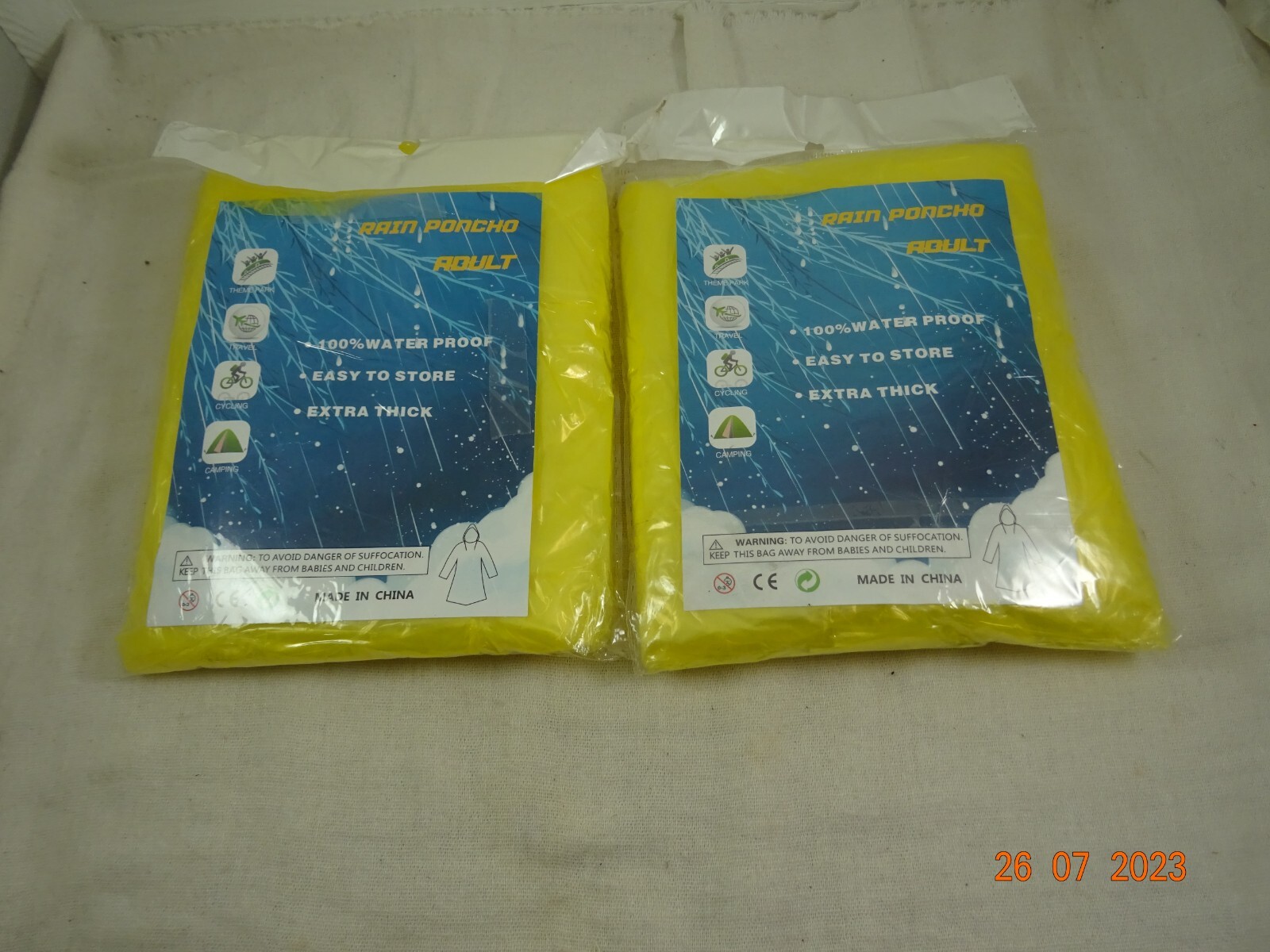 Rain Poncho Hooded 100% waterproof extra thick OSFM Adult 2 pieces Yellow NEW