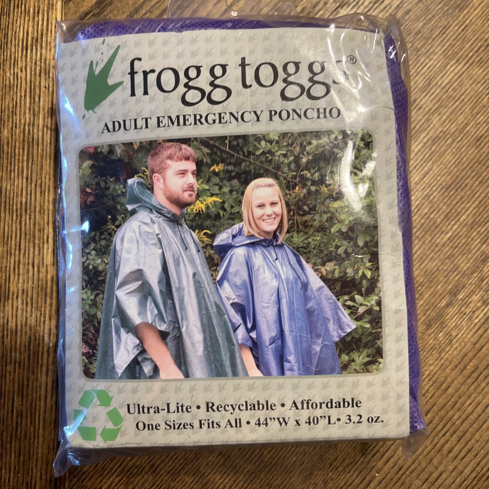 FROGG TOGGS Adult Purple Lavender Emergency Poncho 1 Size Fits All NEW Vacation