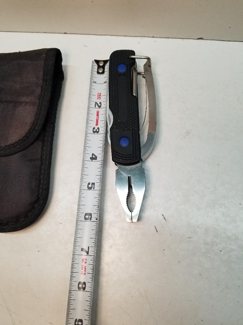 Outdoor Emergency Survival Multi-Tool Kit: Knife, Pliers, Saw, Opener, Philips