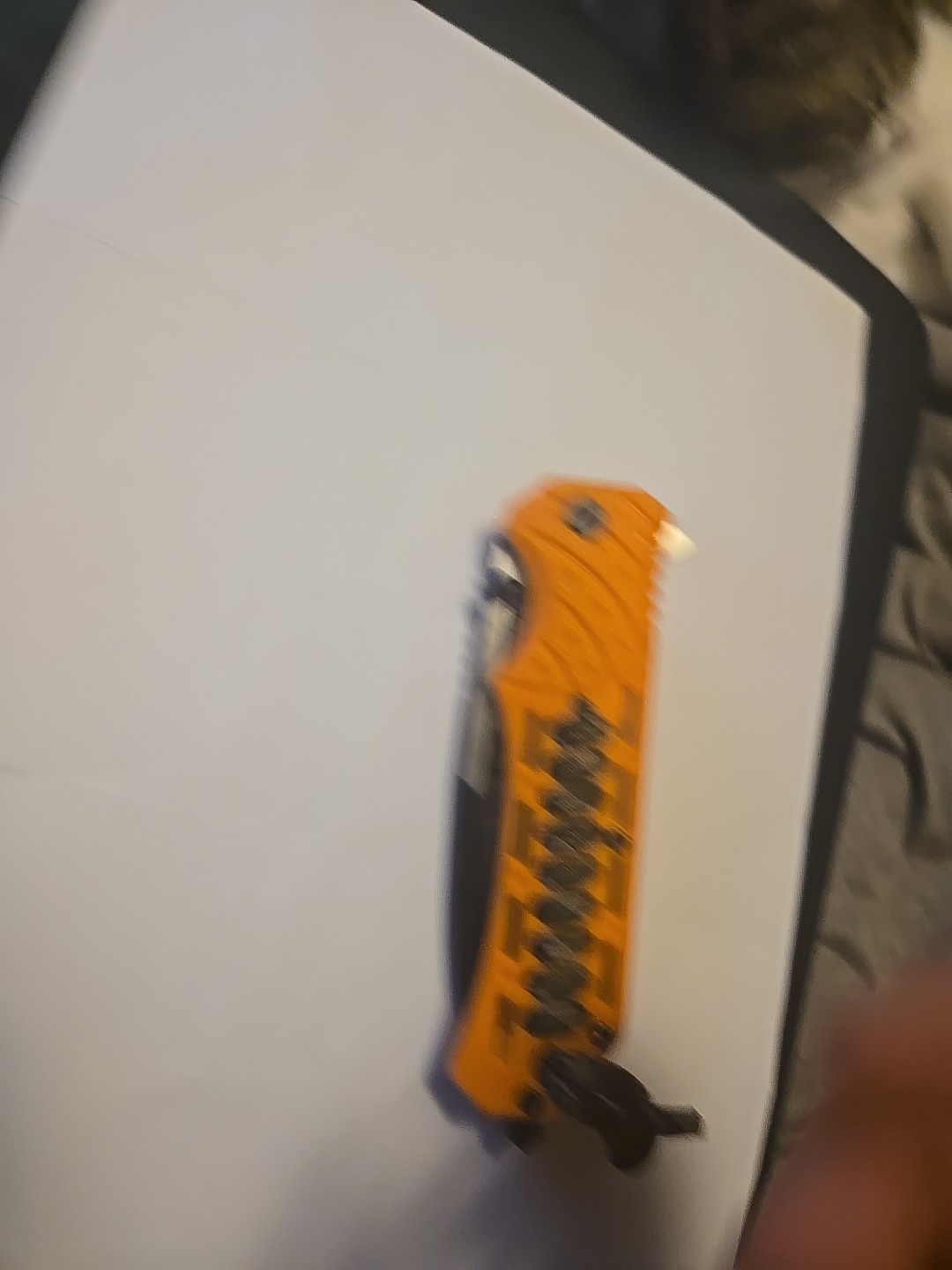 Survival Knife With Window Breaker