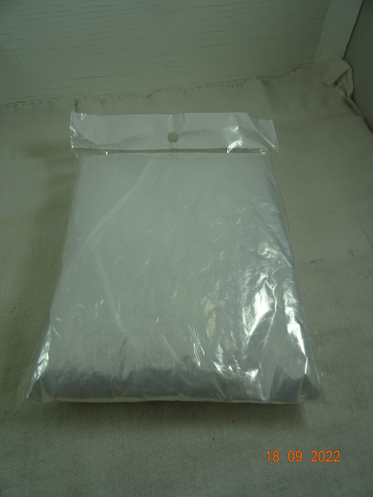 Rain Poncho Hooded OSFM Child size 5 pieces Clear NEW