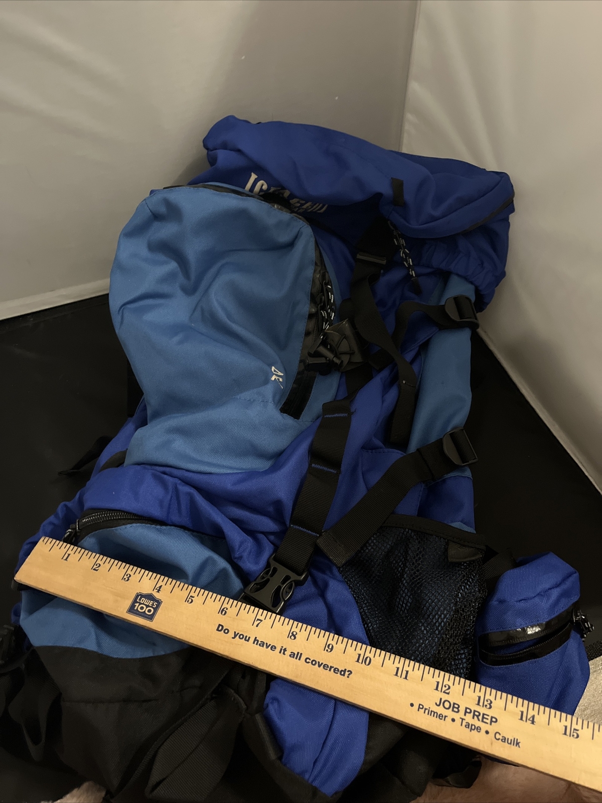 Ice Age 01 survival gear backpack 45L Great Condition