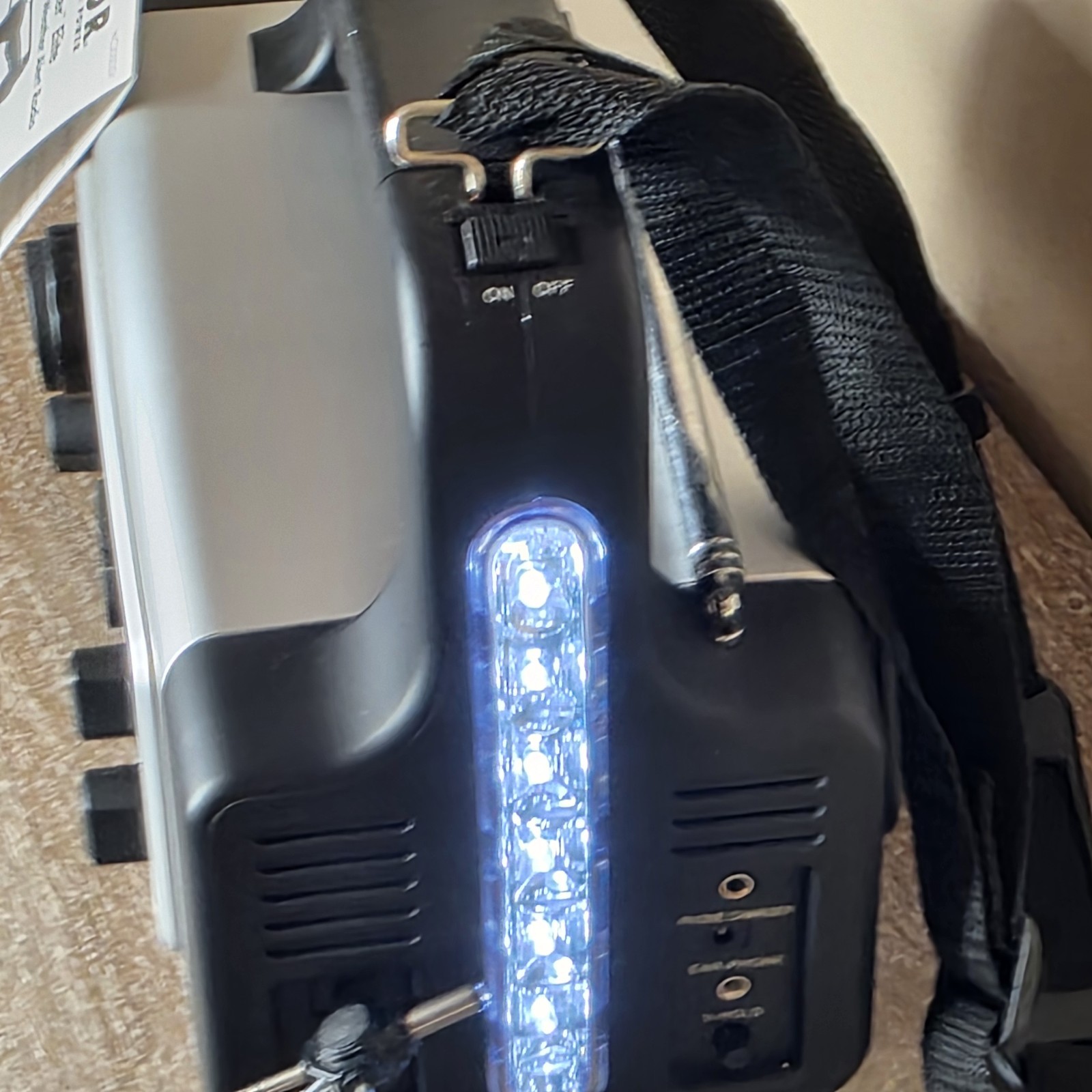 Vector Stormtracker Elite WC300DSV TV Lantern AM/FM Weather Alert Radio – Read
