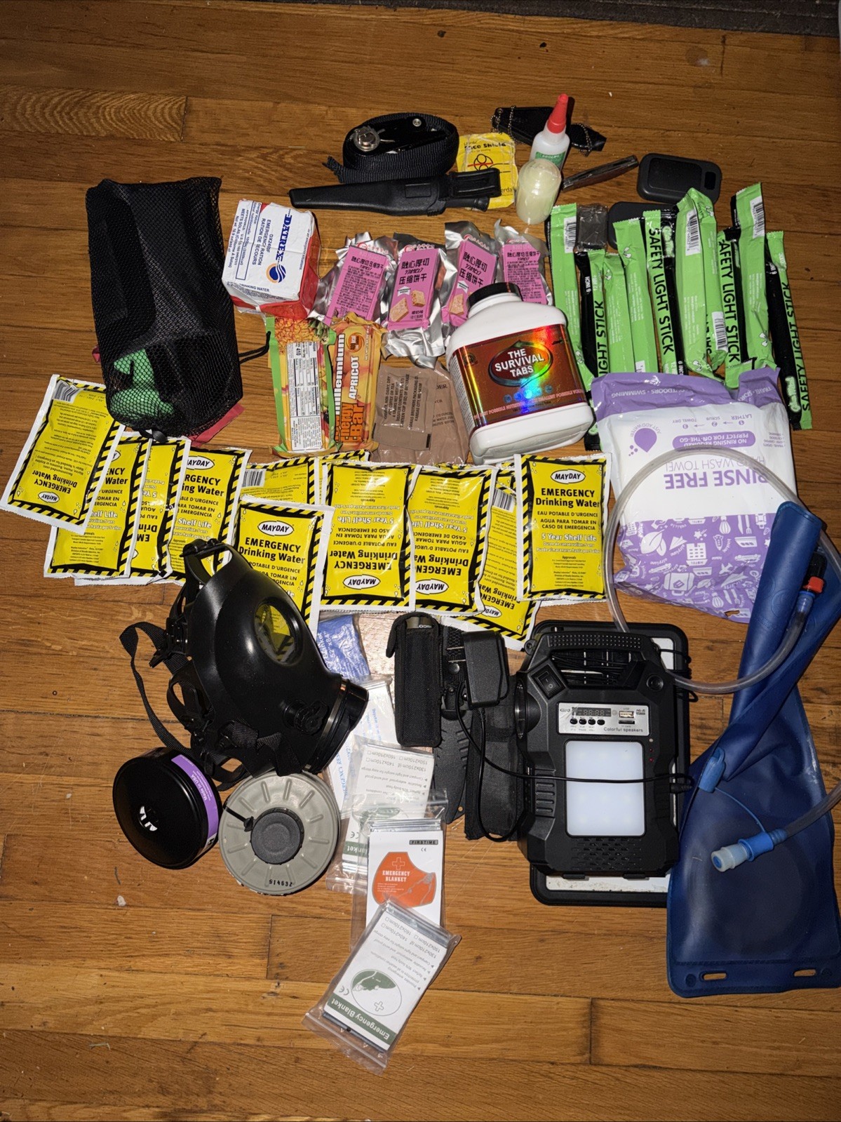 Outdoor Emergency and Survival Gear Kit