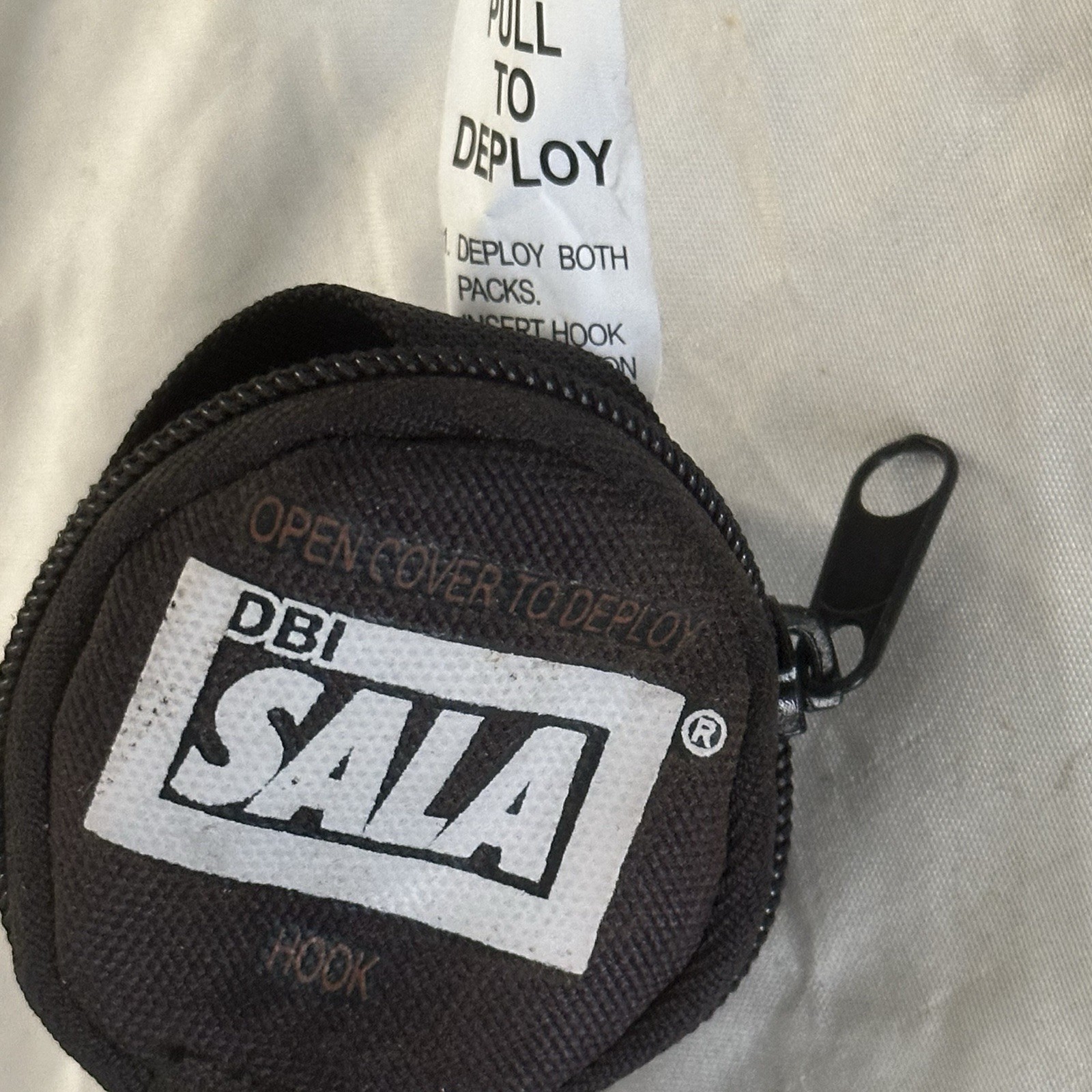 Survival Emergency Supply Kit Belt Loop Convenient Pouch DBI SALA Hook