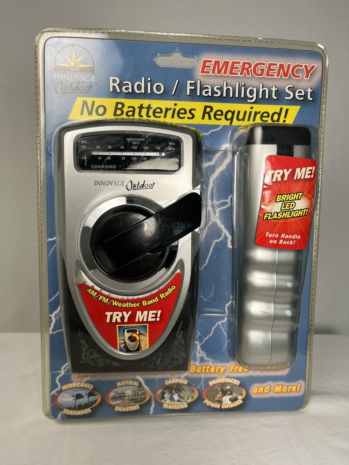 NWT Innovage Outdoor Emergency Radio Flashlight Set No Batteries Needed